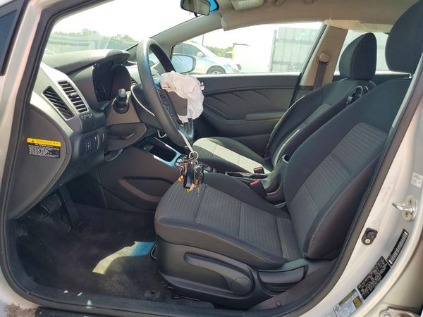 2017 KIA FORTE