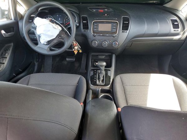 2017 KIA FORTE