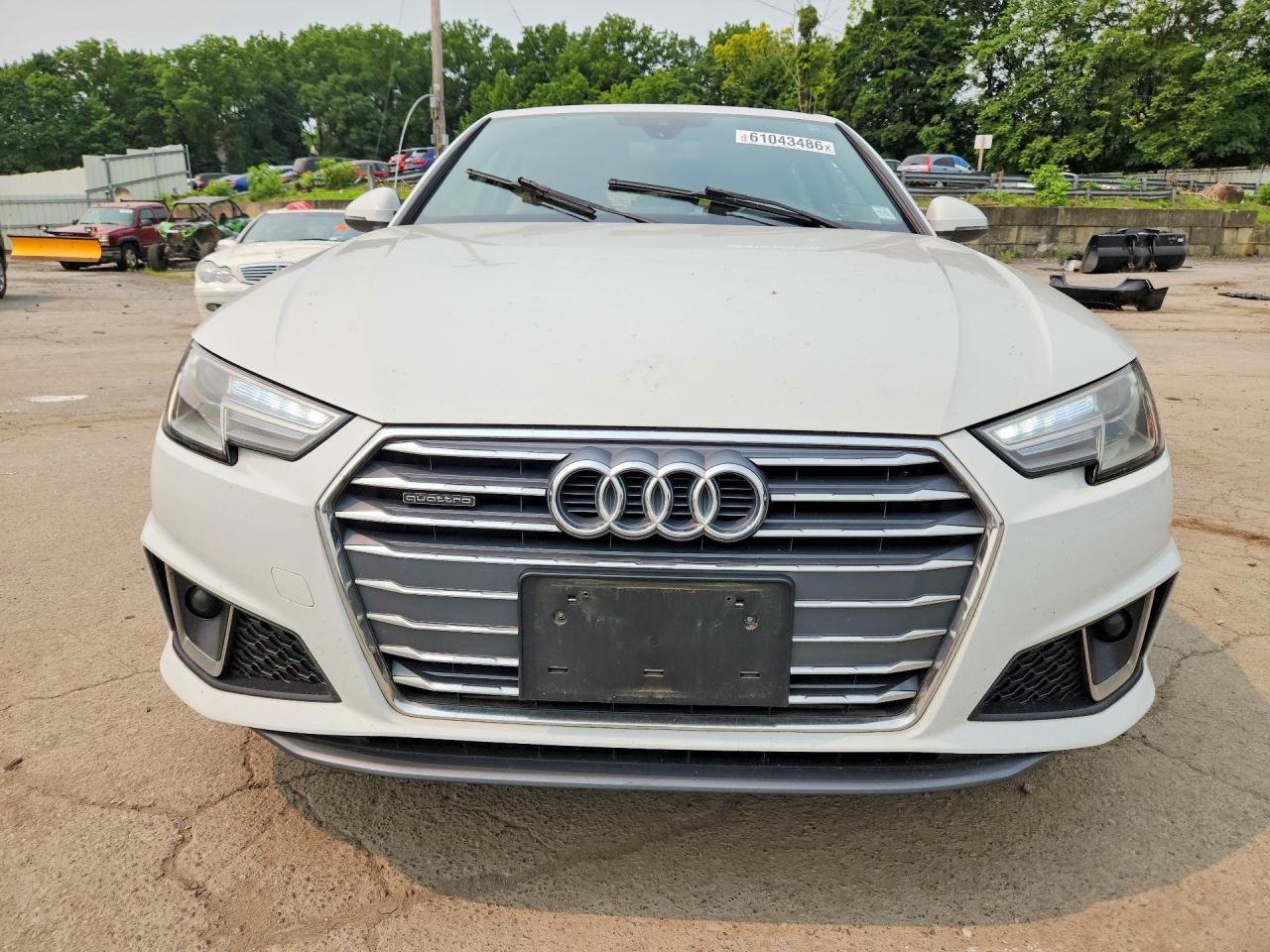 2019 AUDI A4 quattro Premium