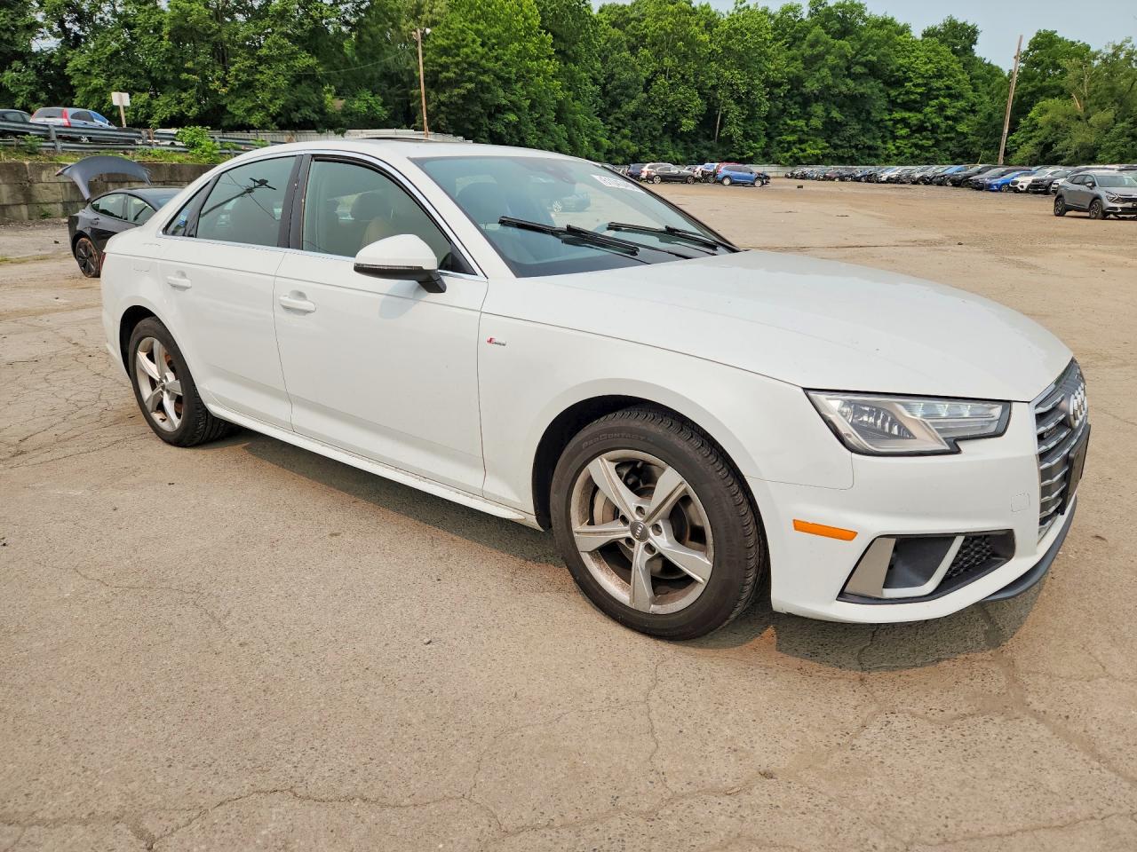 2019 AUDI A4 quattro Premium