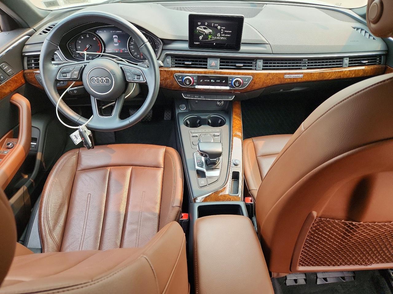 2019 AUDI A4 quattro Premium
