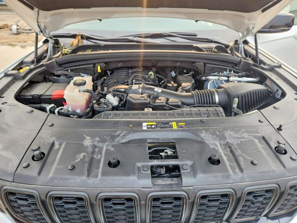 2024 JEEP GRAND CHEROKEE Laredo
