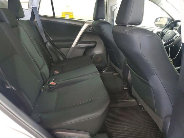 2016 TOYOTA RAV4 LE (X Grade)