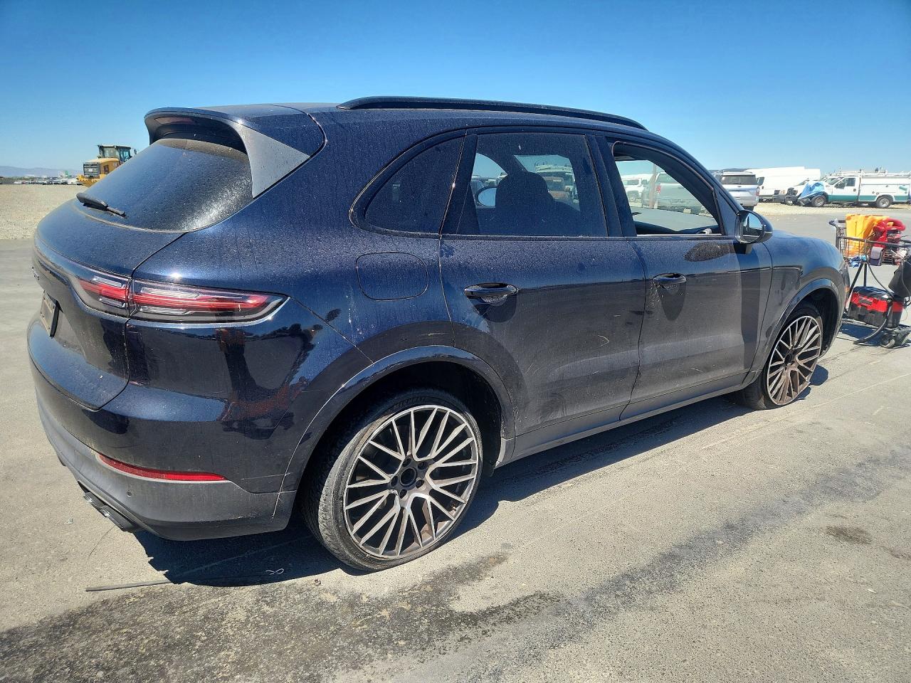 2019 PORSCHE CAYENNE
