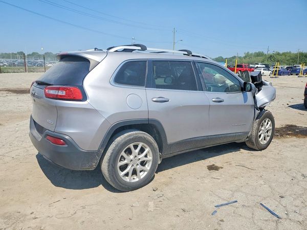 2018 JEEP CHEROKEE LATITUDE FWD