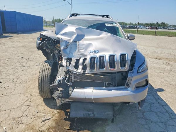 2018 JEEP CHEROKEE LATITUDE FWD