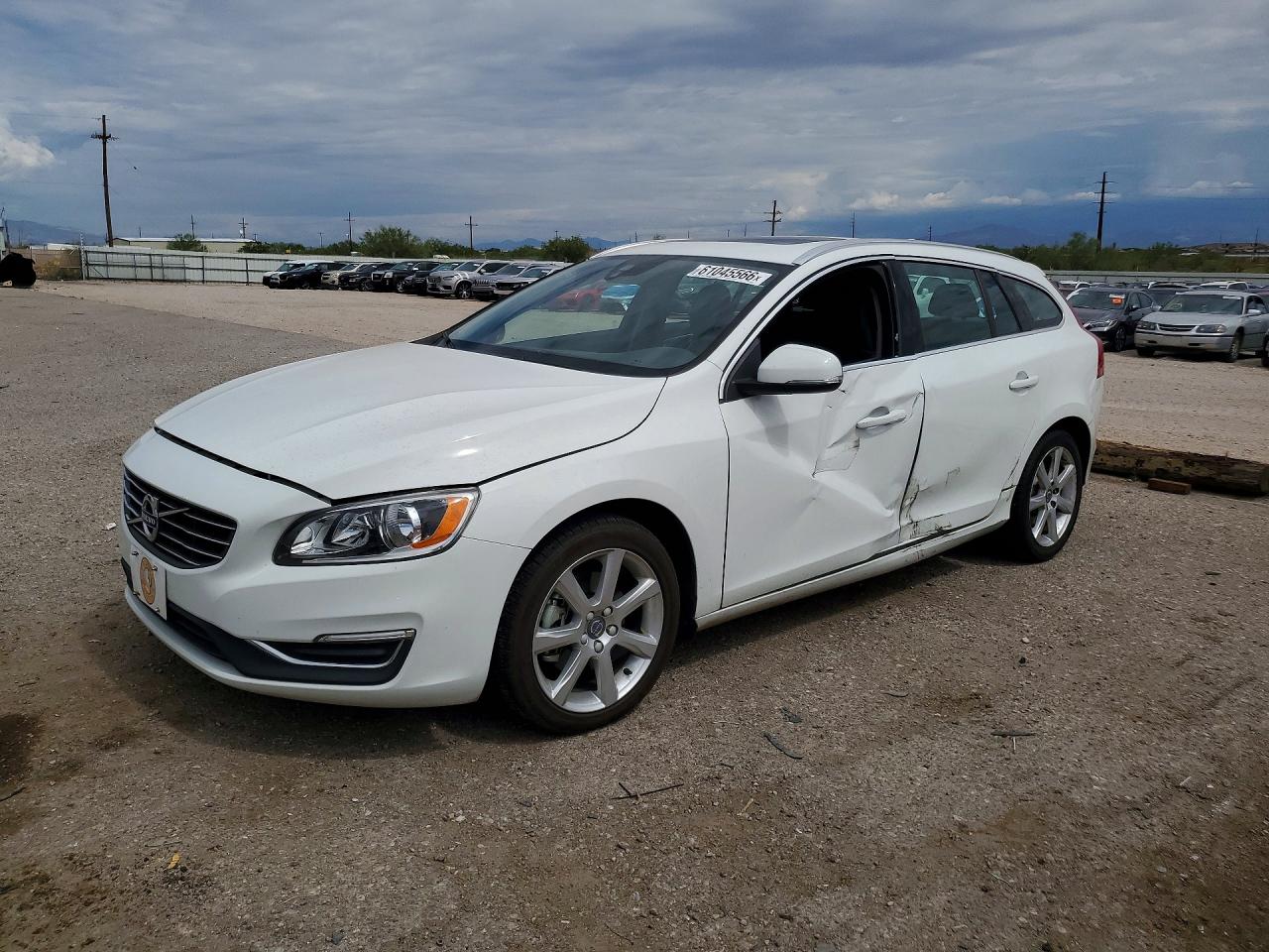 2016 VOLVO V60 SV33 Premier