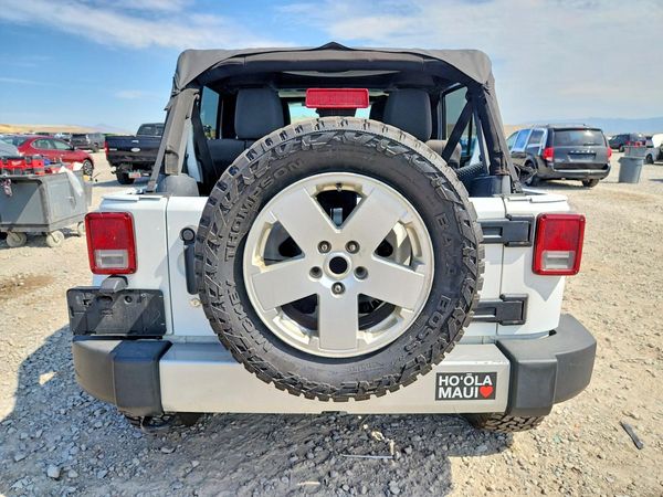 2012 JEEP WRANGLER Sahara