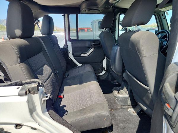 2012 JEEP WRANGLER Sahara