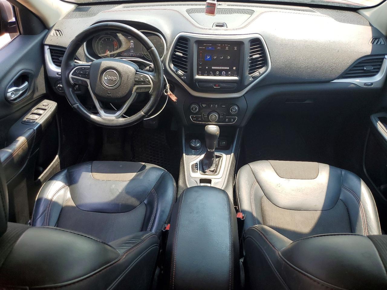 2016 JEEP CHEROKEE TRAILHAWK 4X4