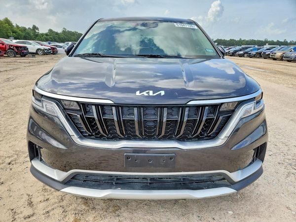 2024 KIA CARNIVAL LX, LX Seat Package