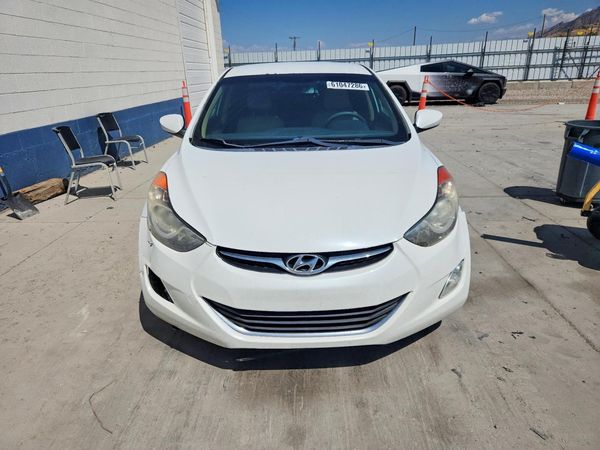 2013 HYUNDAI ELANTRA