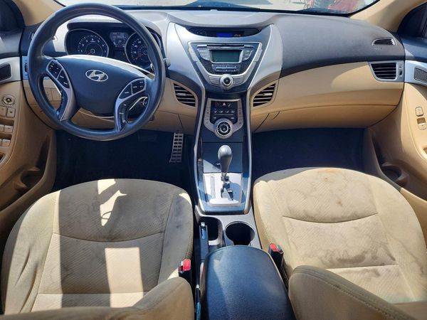 2013 HYUNDAI ELANTRA