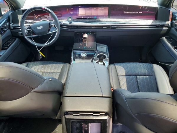 2025 CADILLAC ESCALADE IQ