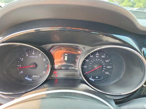 2016 KIA SEDONA EX - Middle level