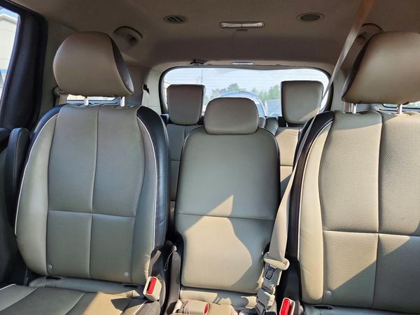 2016 KIA SEDONA EX - Middle level