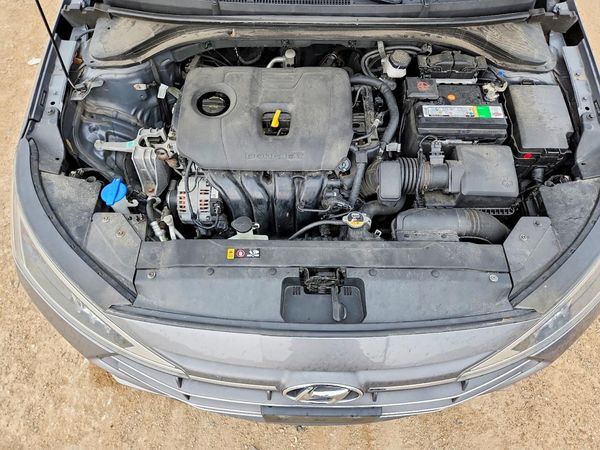 2020 HYUNDAI ELANTRA SE