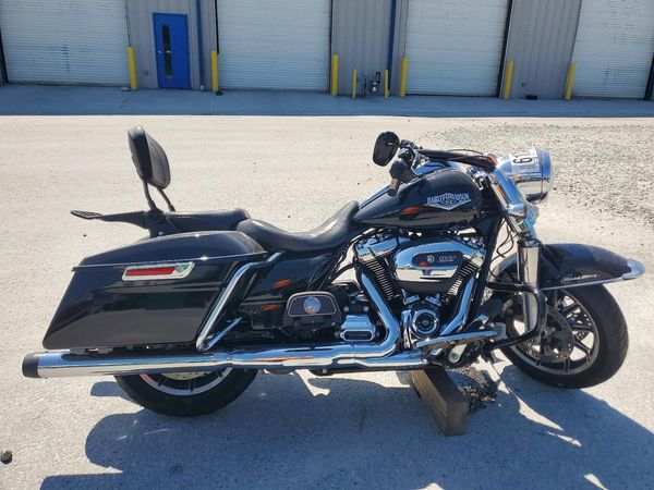 2018 HARLEY-DAVIDSON FL