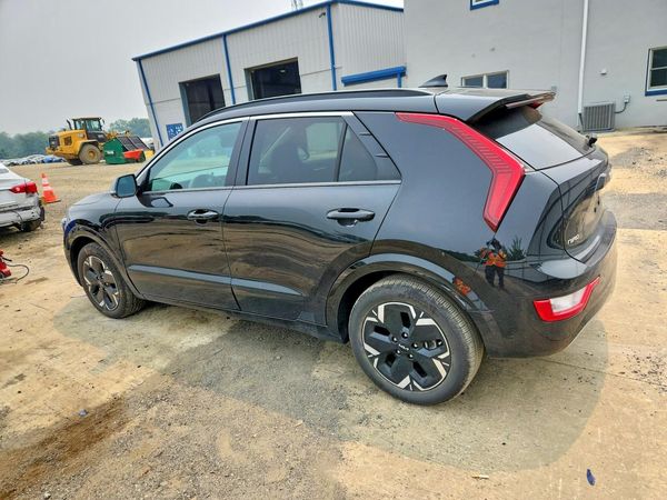 2025 KIA NIRO