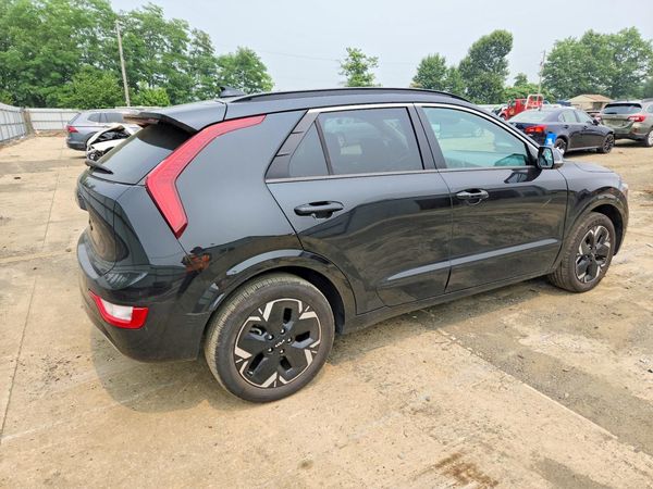2025 KIA NIRO