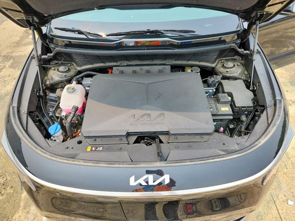 2025 KIA NIRO