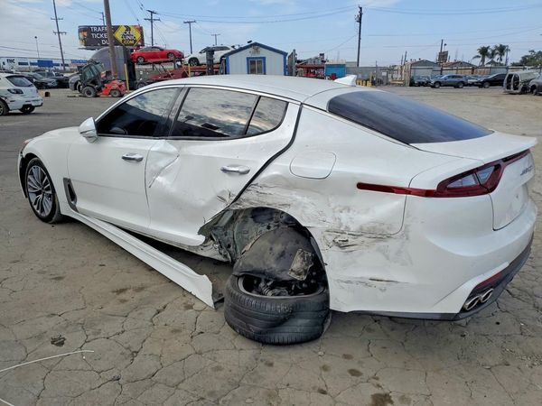 2019 KIA STINGER