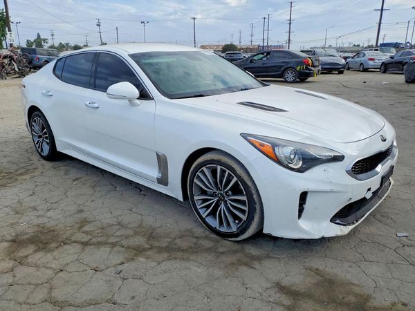 2019 KIA STINGER