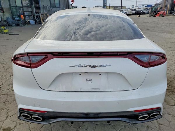 2019 KIA STINGER