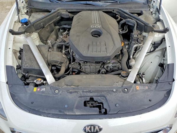 2019 KIA STINGER