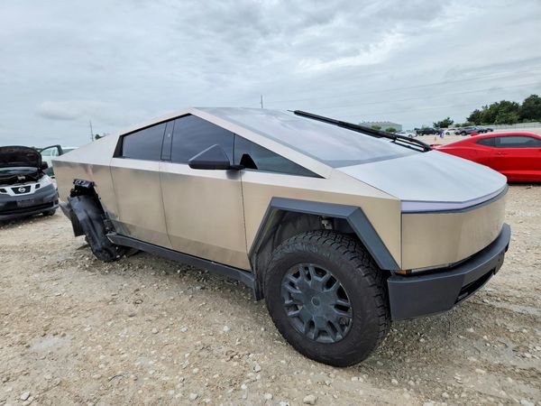 2024 TESLA CYBERTRUCK