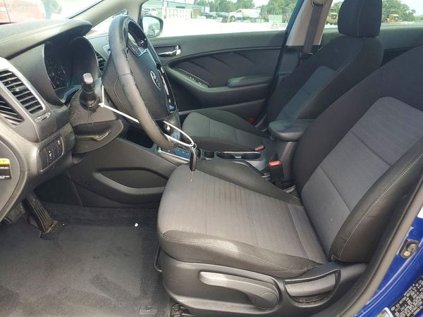 2017 KIA FORTE
