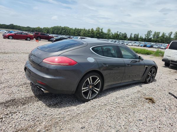 2014 PORSCHE PANAMERA S (2WD), 4S (4WD)