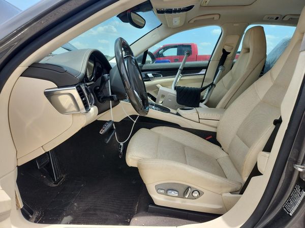 2014 PORSCHE PANAMERA S (2WD), 4S (4WD)