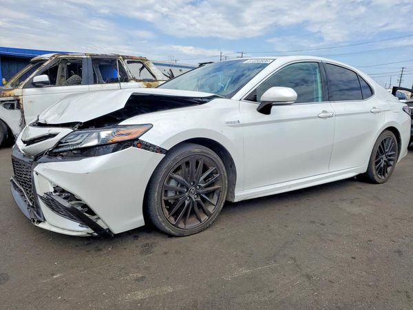 2021 TOYOTA CAMRY XSE