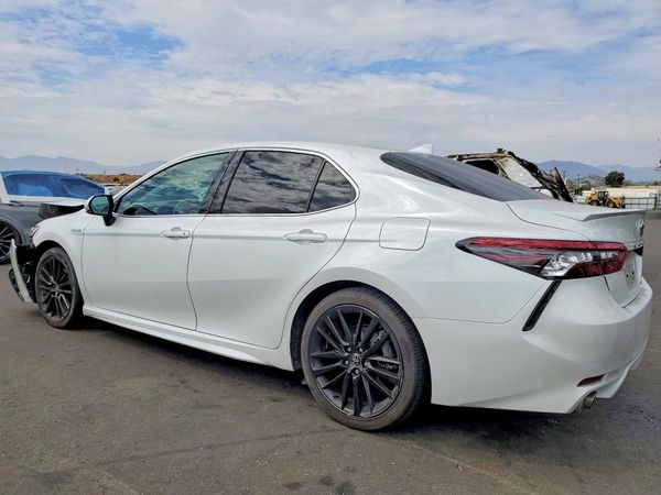 2021 TOYOTA CAMRY XSE