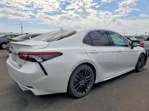 2021 TOYOTA CAMRY XSE