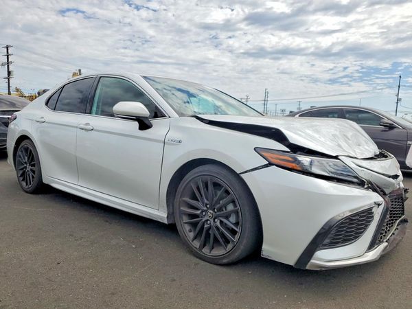 2021 TOYOTA CAMRY XSE