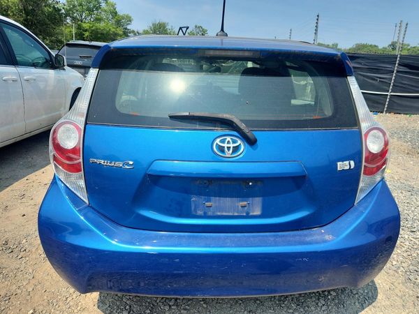 2014 TOYOTA PRIUS