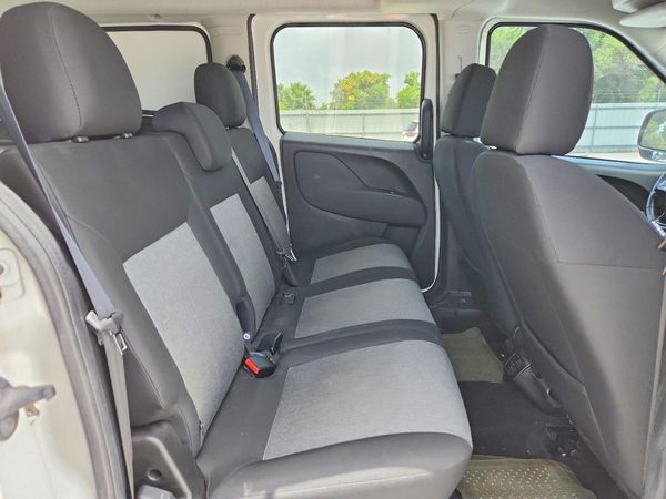 2019 RAM 1500 SLT