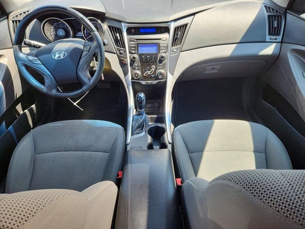 2013 HYUNDAI SONATA GLS/ GLS Popular