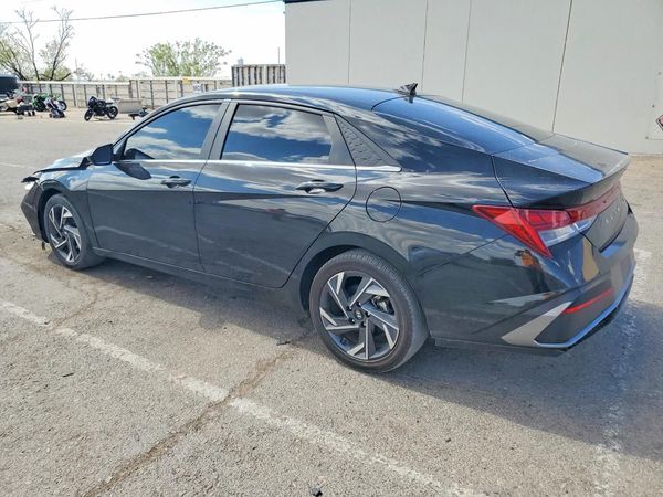 2024 HYUNDAI ELANTRA SEL w/ Convenience Pkg