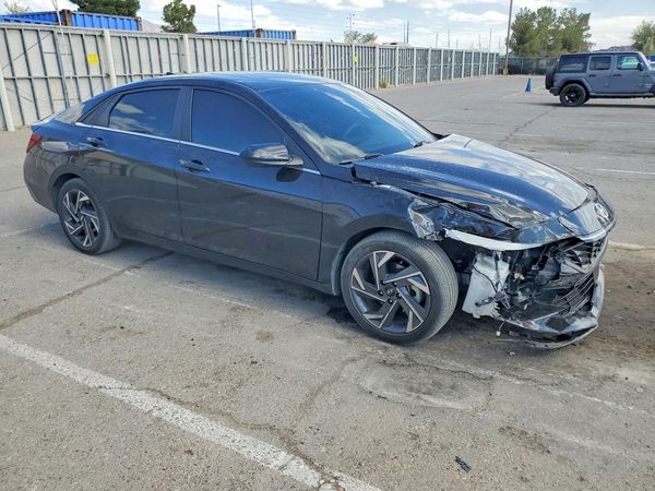 2024 HYUNDAI ELANTRA SEL w/ Convenience Pkg