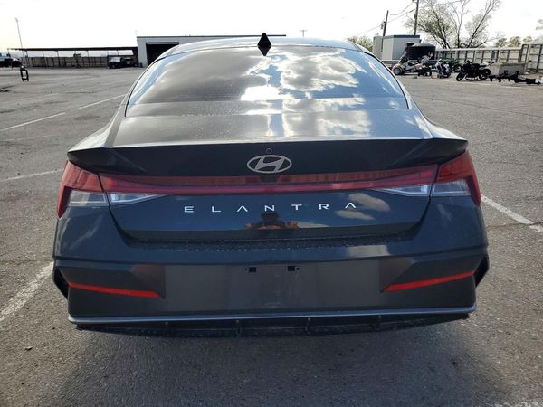 2024 HYUNDAI ELANTRA SEL w/ Convenience Pkg