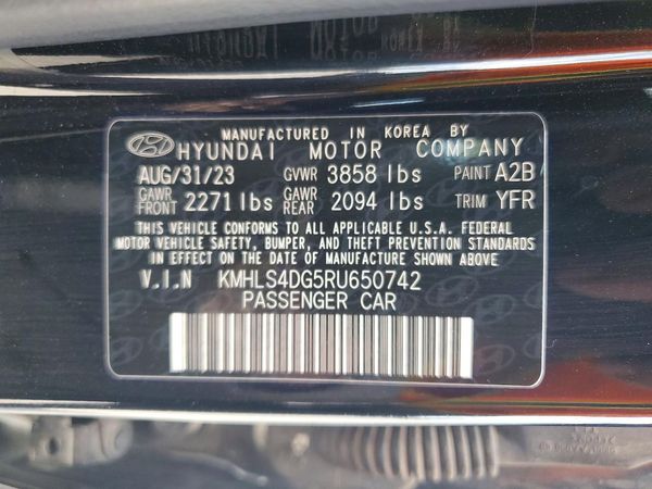 2024 HYUNDAI ELANTRA SEL w/ Convenience Pkg