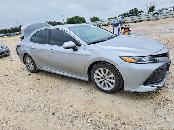 2020 TOYOTA CAMRY
