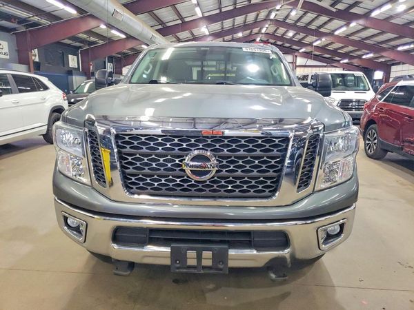 2018 NISSAN TITAN