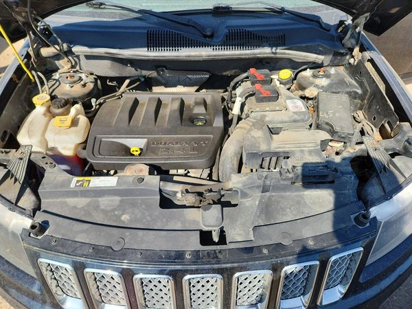2016 JEEP COMPASS Sport — Engine bay