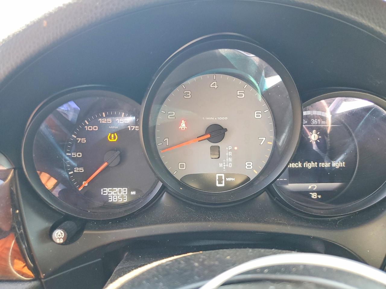2015 PORSCHE MACAN