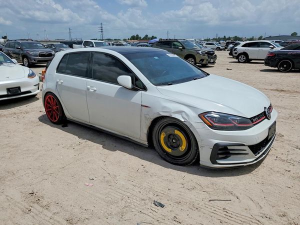 2018 VOLKSWAGEN GTI