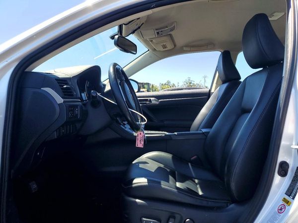 2016 LEXUS CT